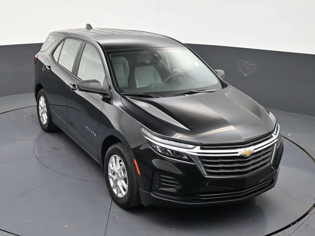 Used 2024 Chevrolet Equinox LS w/ Driver Confidence II Package FWD image 15