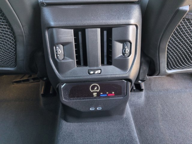 Used 2025 BMW X3 xDrive30i w/ Premium Package image 17