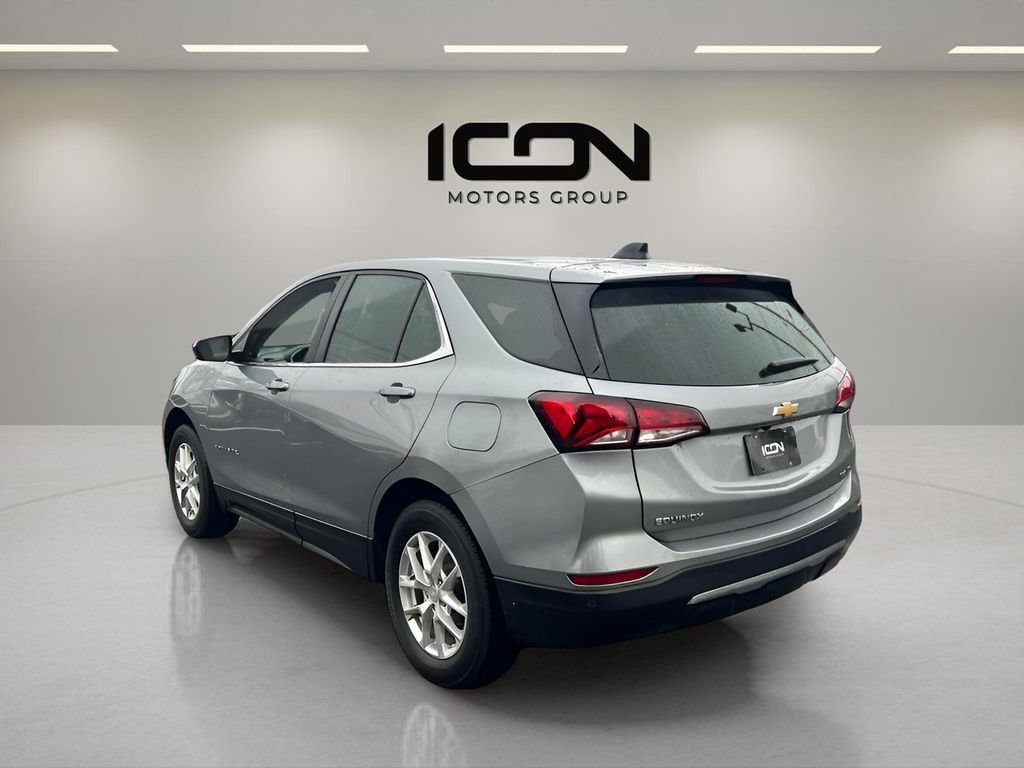 Used 2023 Chevrolet Equinox LT w/ Driver Convenience Package image 3