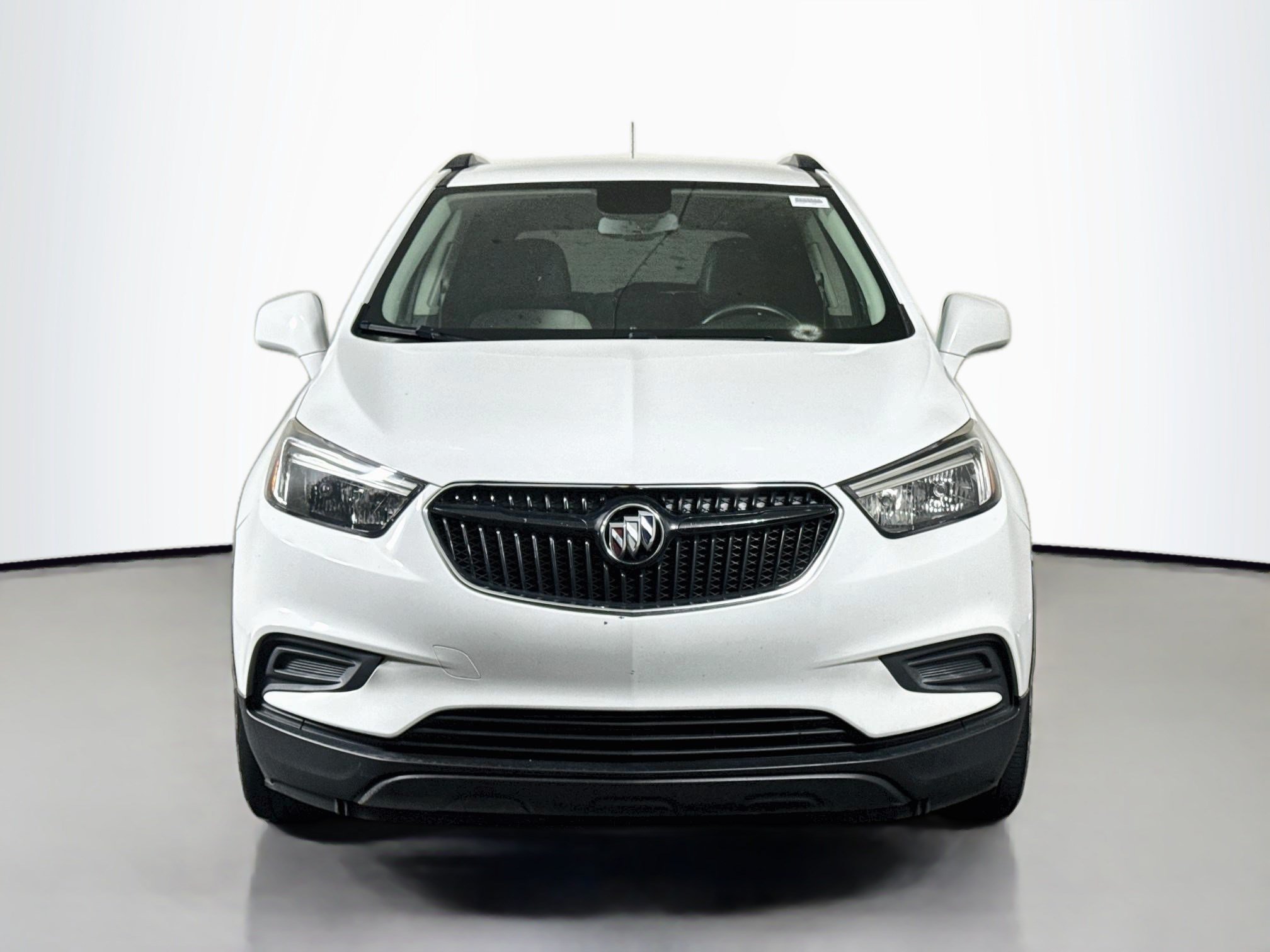 Used 2020 Buick Encore Preferred FWD image 2