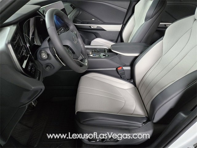 New 2026 Lexus TX 500h AWD image 10