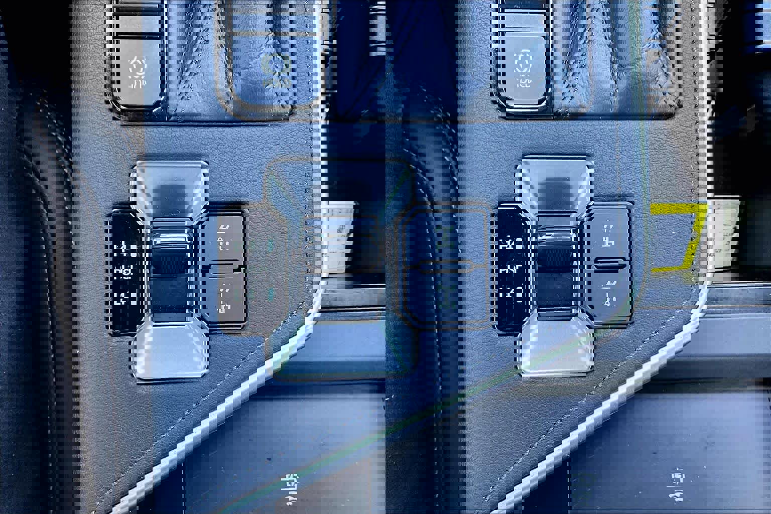 Used 2025 Lexus GX 550 AWD/4WD image 33