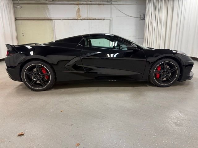 Used 2021 Chevrolet Corvette Stingray Premium Conv w/ Z51 Performance Package RWD image 3