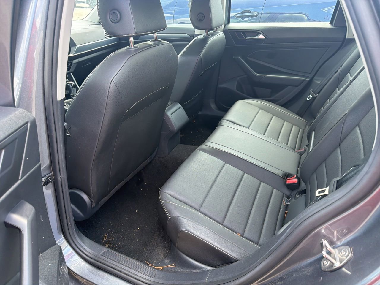 Used 2024 Volkswagen Jetta SE FWD image 9