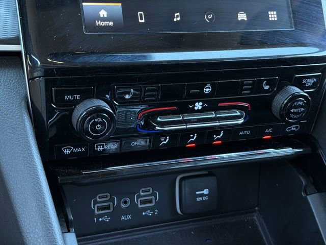 Used 2023 Jeep Grand Cherokee L Laredo w/ Luxury Tech Group I AWD/4WD image 27