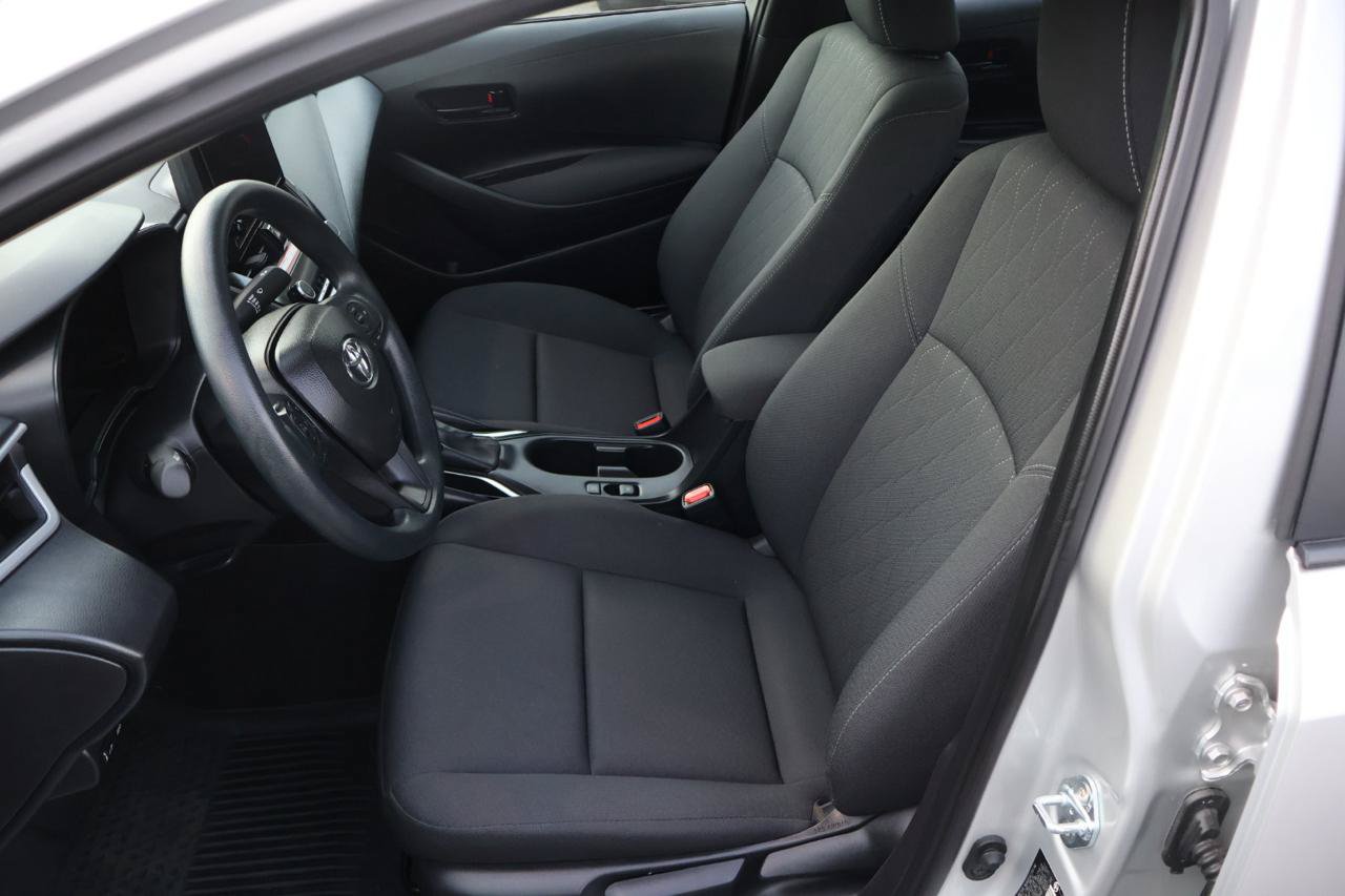 Used 2026 Toyota Corolla LE FWD image 13