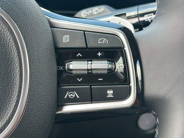 New 2026 Kia Carnival EX image 13
