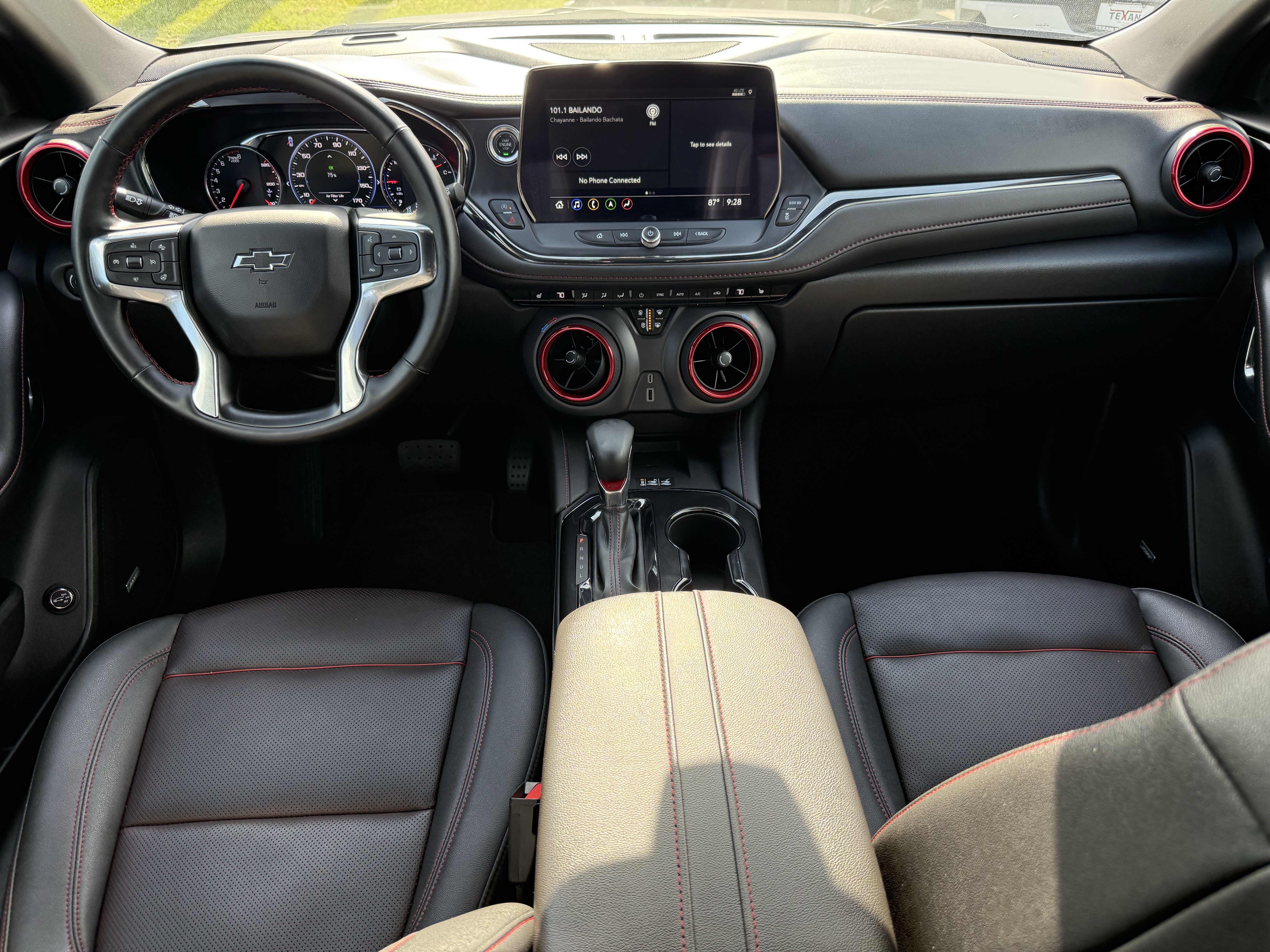 Used 2025 Chevrolet Blazer RS FWD image 13