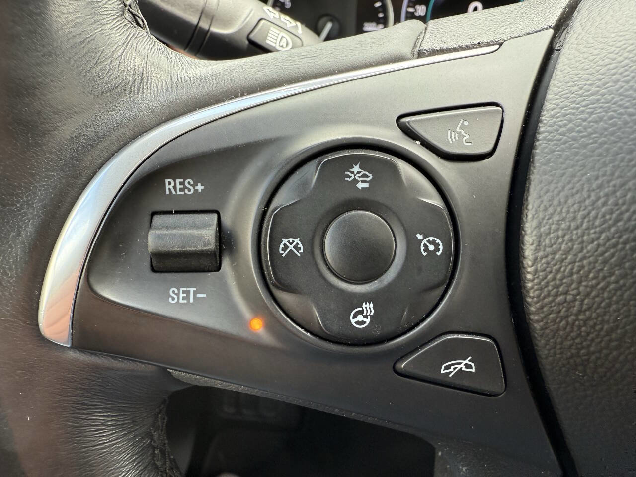 Used 2018 Buick Enclave Avenir w/ Avenir Technology Package image 27