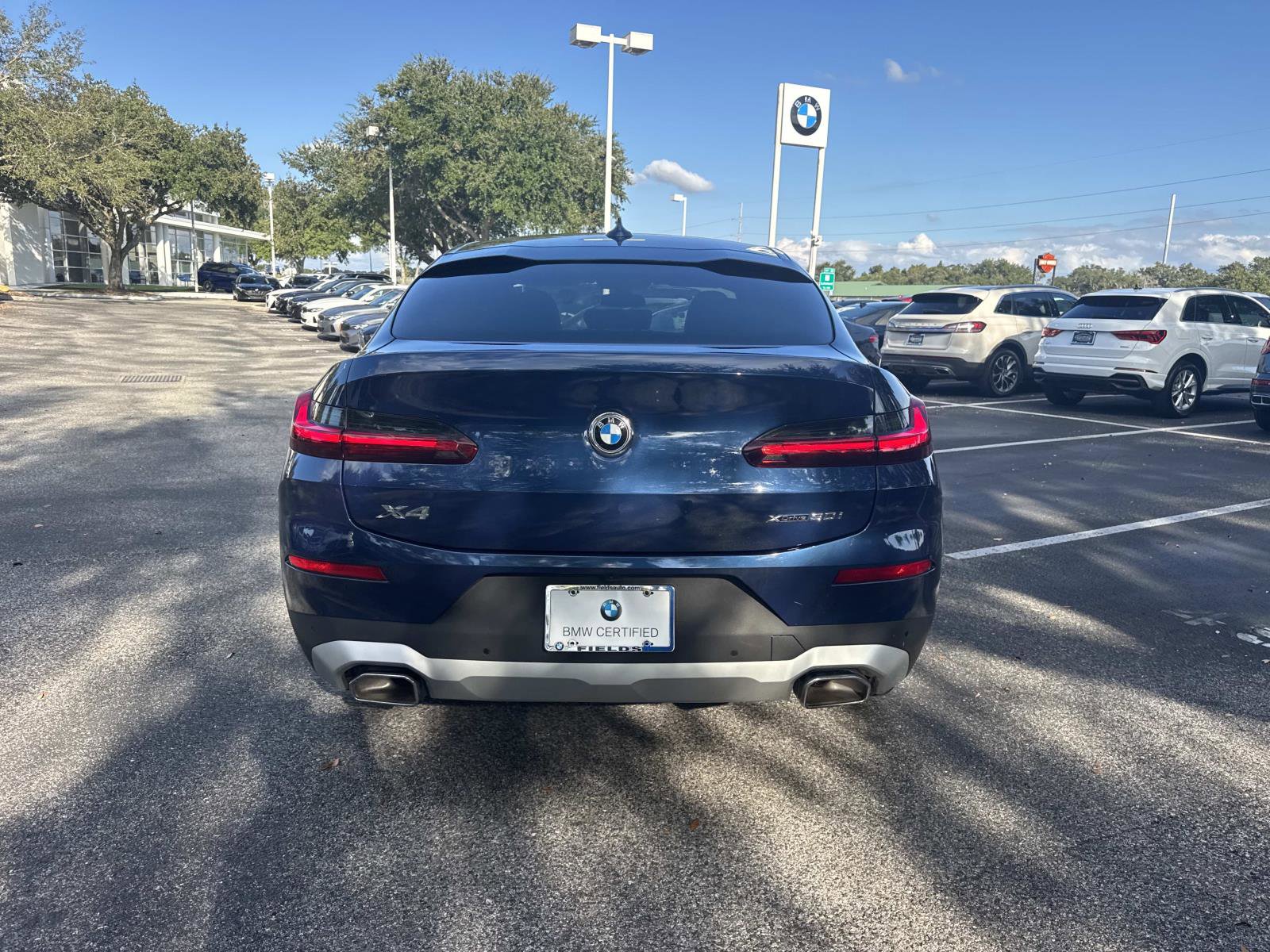 Certified 2025 BMW X4 xDrive30i image 5