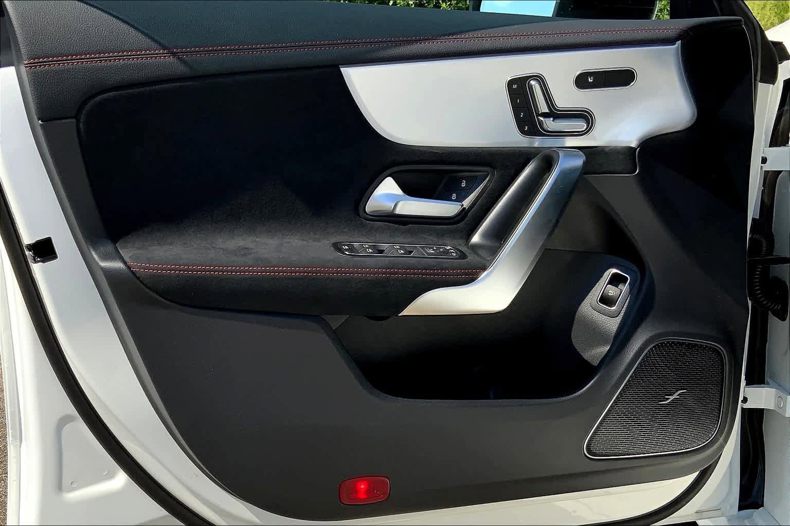 Certified 2025 Mercedes-Benz CLA 250 4MATIC image 14