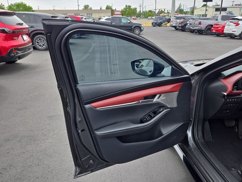 Used 2025 MAZDA MAZDA3 Hatchback w/ Appearance Package AWD/4WD image 11
