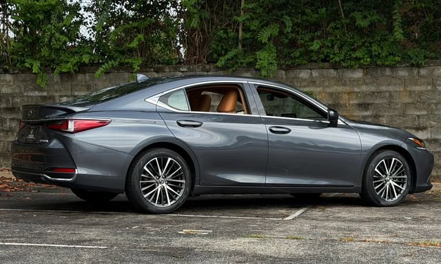 Certified 2024 Lexus ES 300h w/ Premium Package FWD image 5