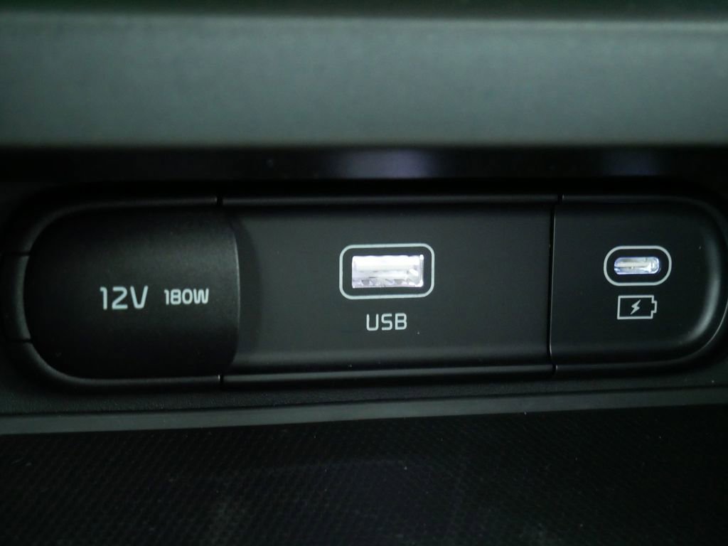 Certified 2023 Kia Soul S image 32