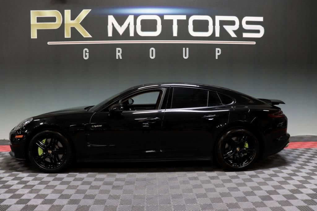 Used 2018 Porsche Panamera 4 image 3