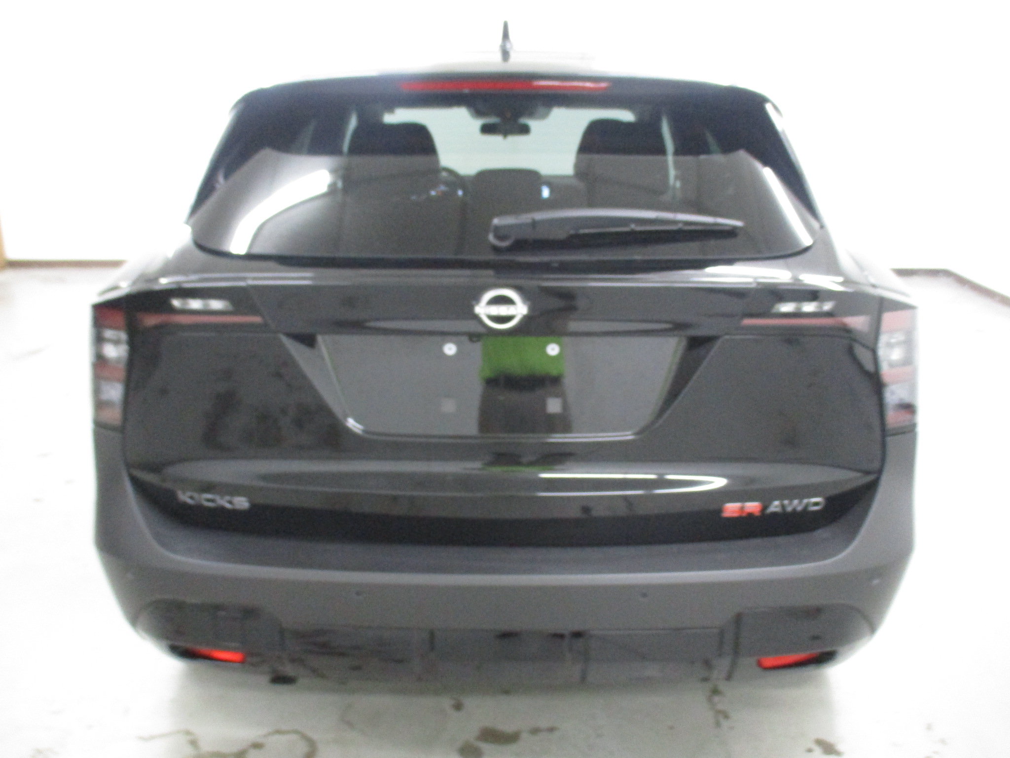 New 2026 Nissan Kicks SR w/ SR Premium Package AWD/4WD image 6