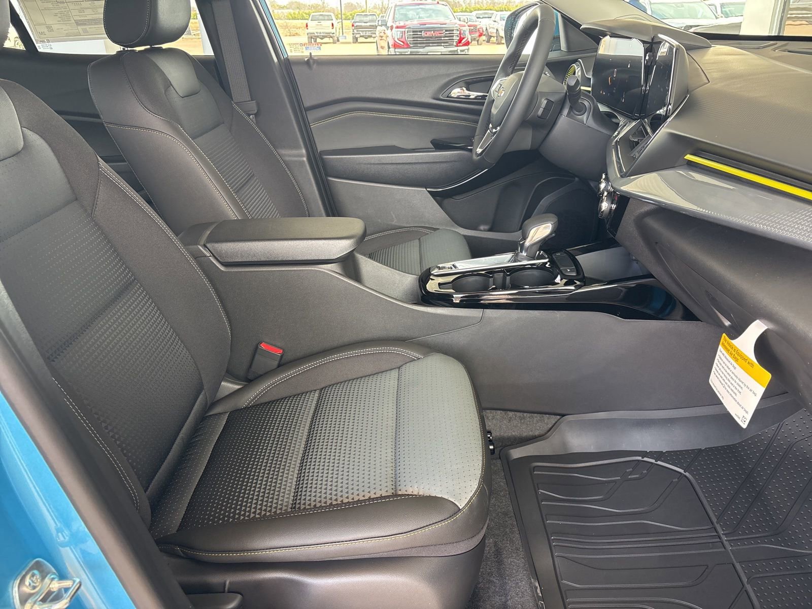 New 2026 Chevrolet Trax LT w/ Driver Confidence Package image 13