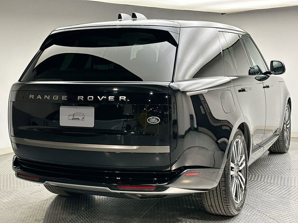 Certified 2023 Land Rover Range Rover SE image 13