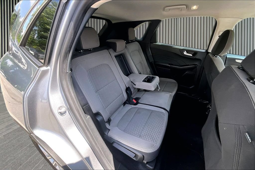 Used 2021 Ford Escape SE w/ Convenience Package FWD image 28