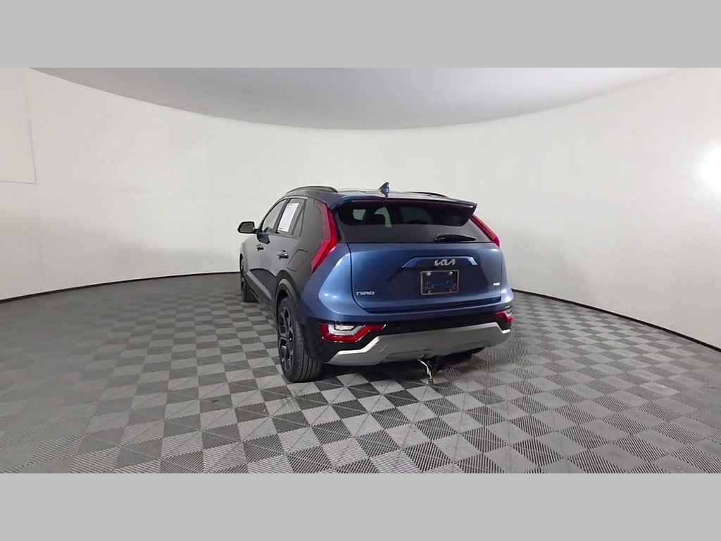 Used 2023 Kia Niro SX Touring FWD image 41