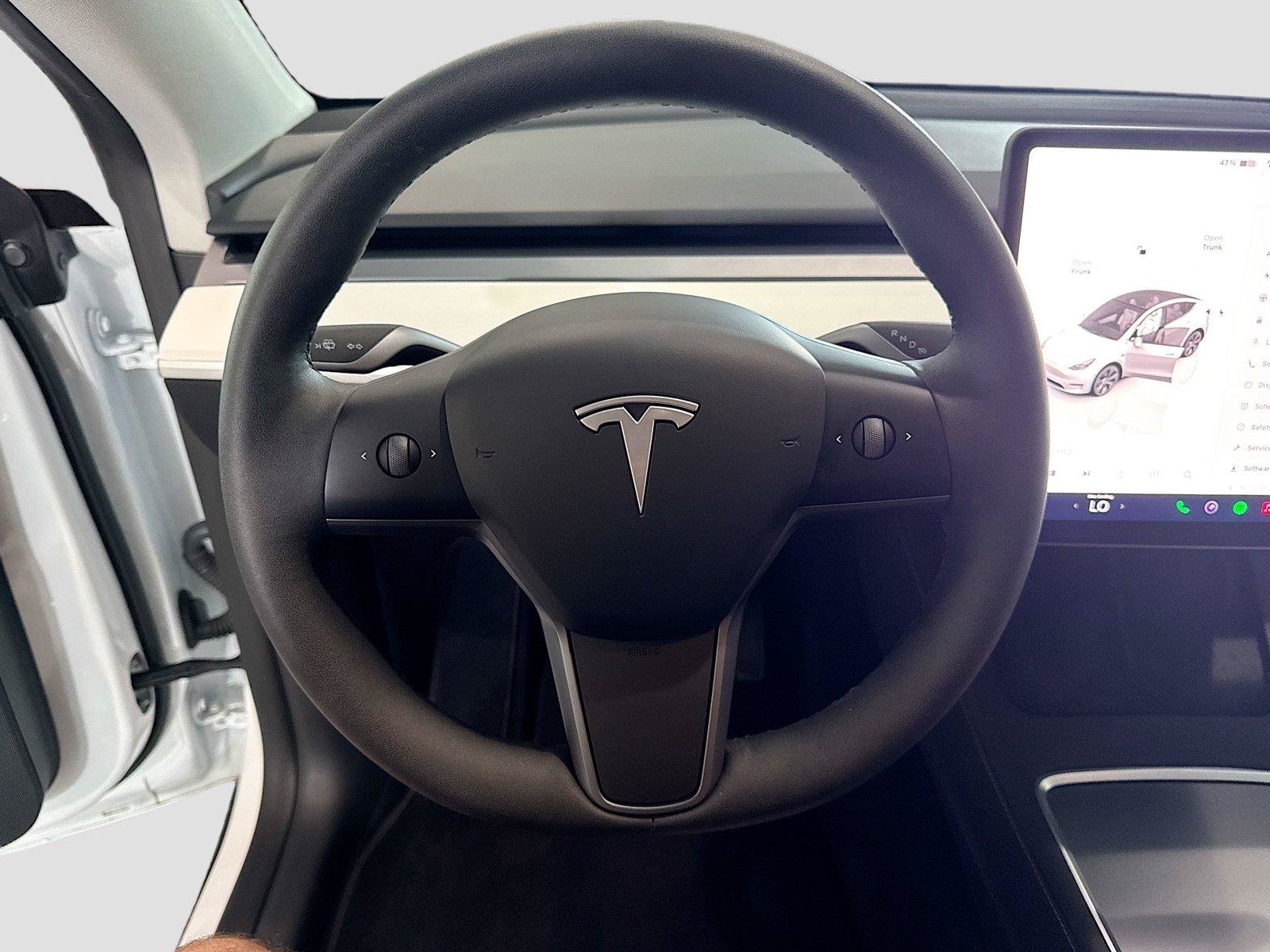 Used 2025 Tesla Model Y Long Range AWD/4WD image 6
