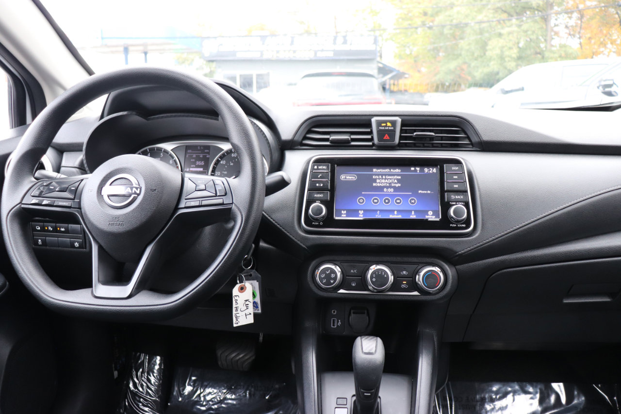 Used 2024 Nissan Versa S w/ Trunk Package image 17