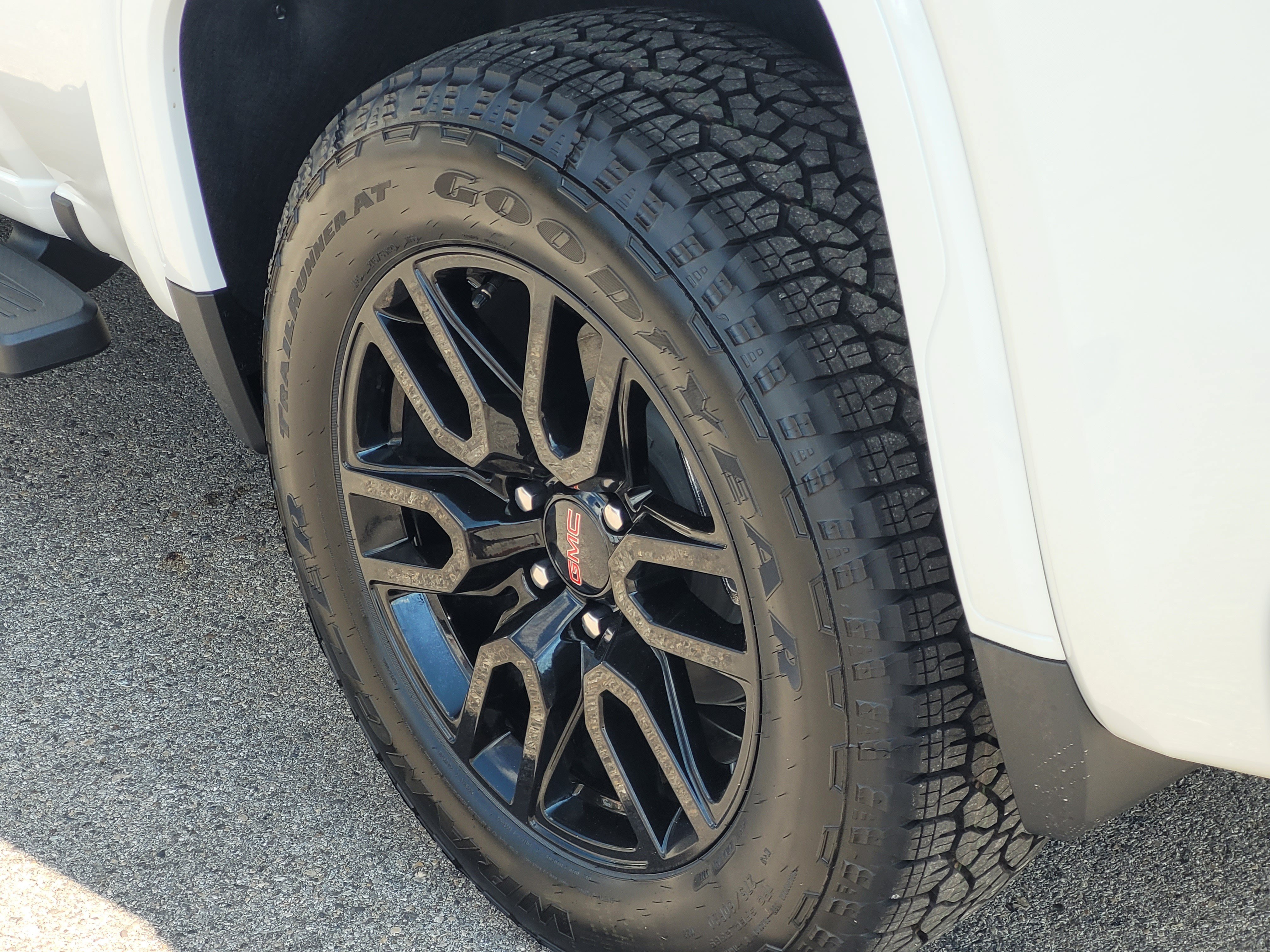 New 2026 GMC Sierra 1500 Elevation w/ Elevation Premium Package AWD/4WD image 7