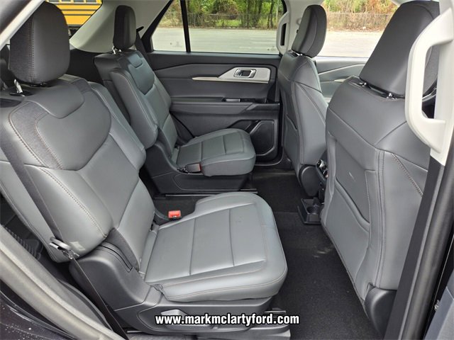 New 2025 Ford Explorer Active w/ Active Comfort Package image 12
