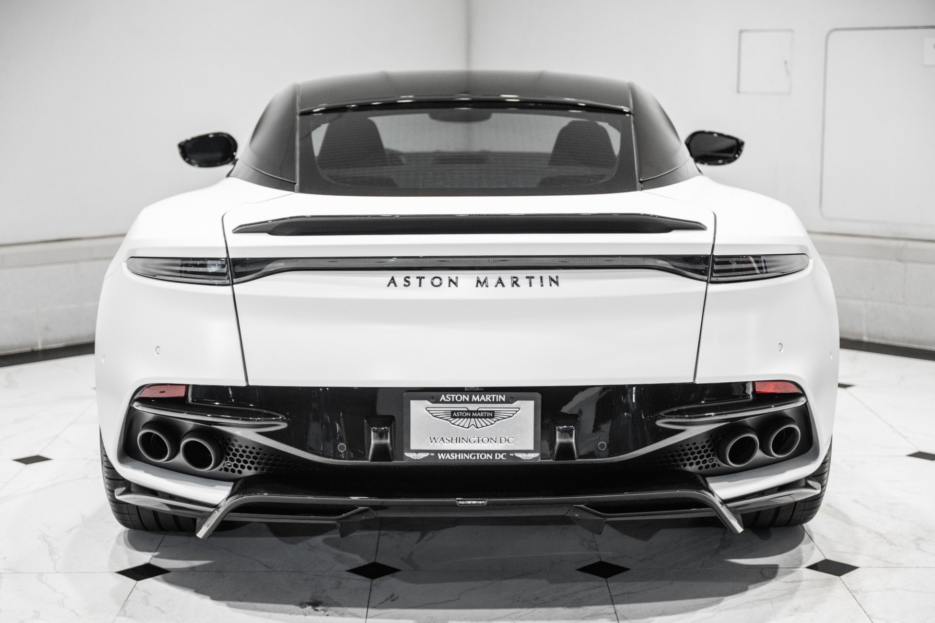 Used 2023 Aston Martin DBS Coupe RWD image 42