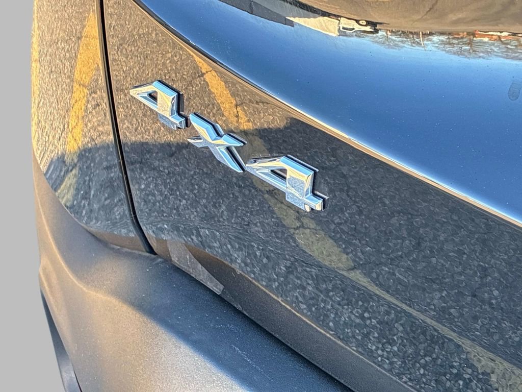 Certified 2023 Jeep Renegade Latitude w/ Premium Group AWD/4WD image 11