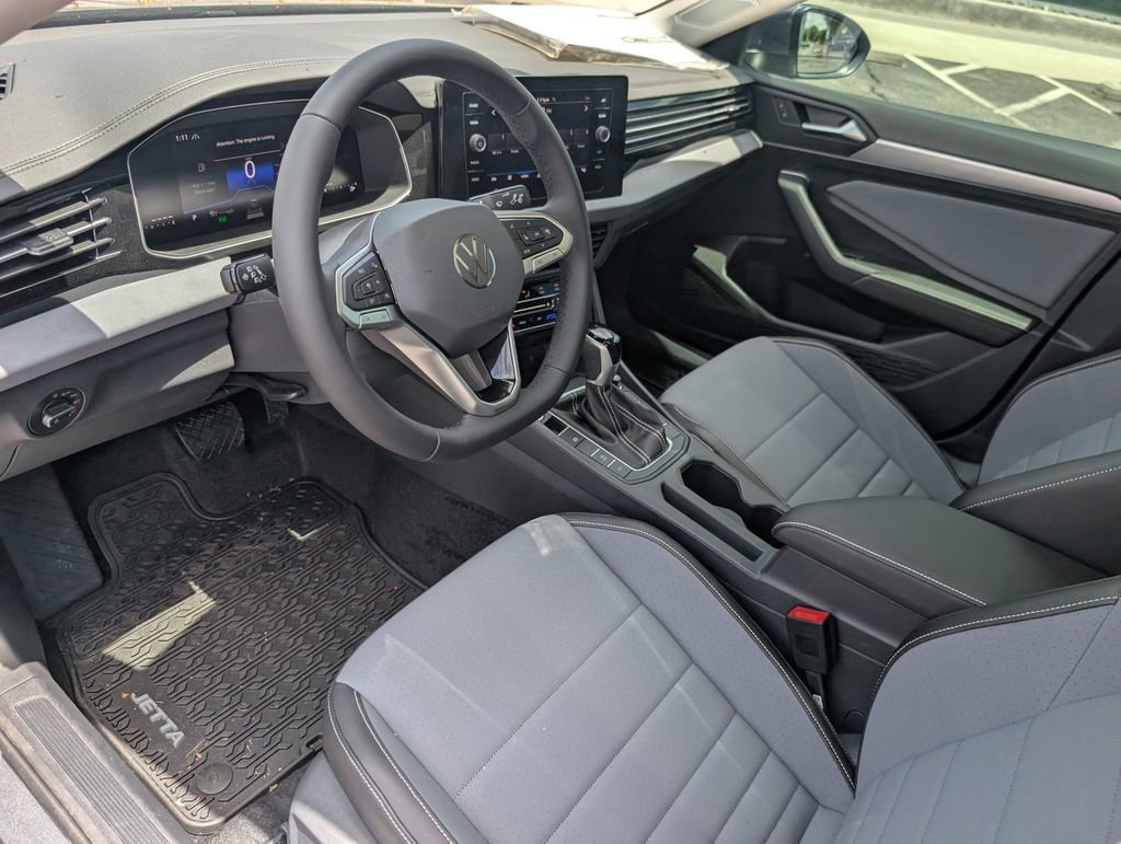 New 2025 Volkswagen Jetta SE image 11