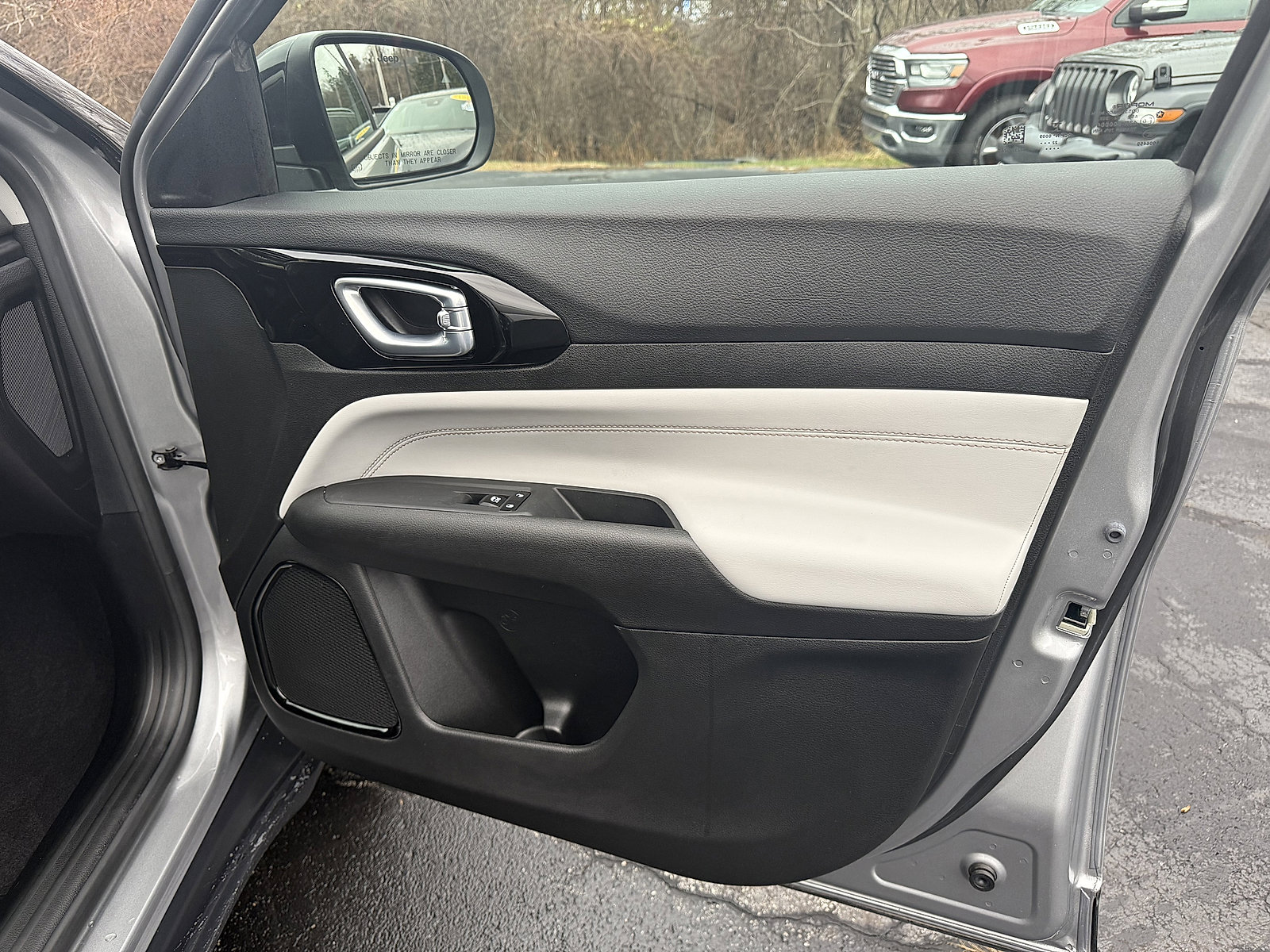 Certified 2022 Jeep Compass Limited image 13