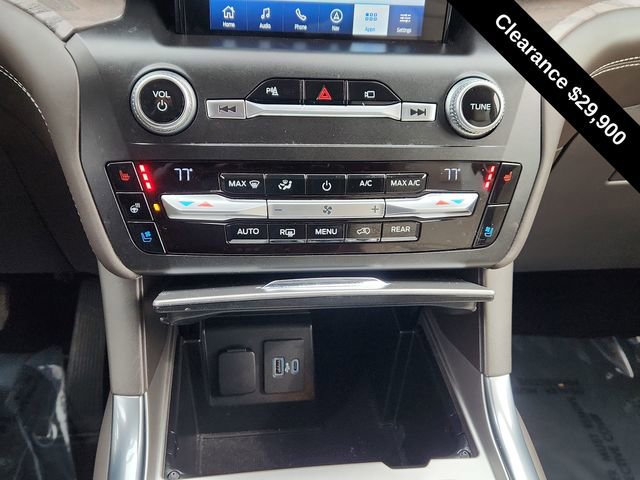 Used 2020 Ford Explorer Platinum w/ Premium Technology Package image 44