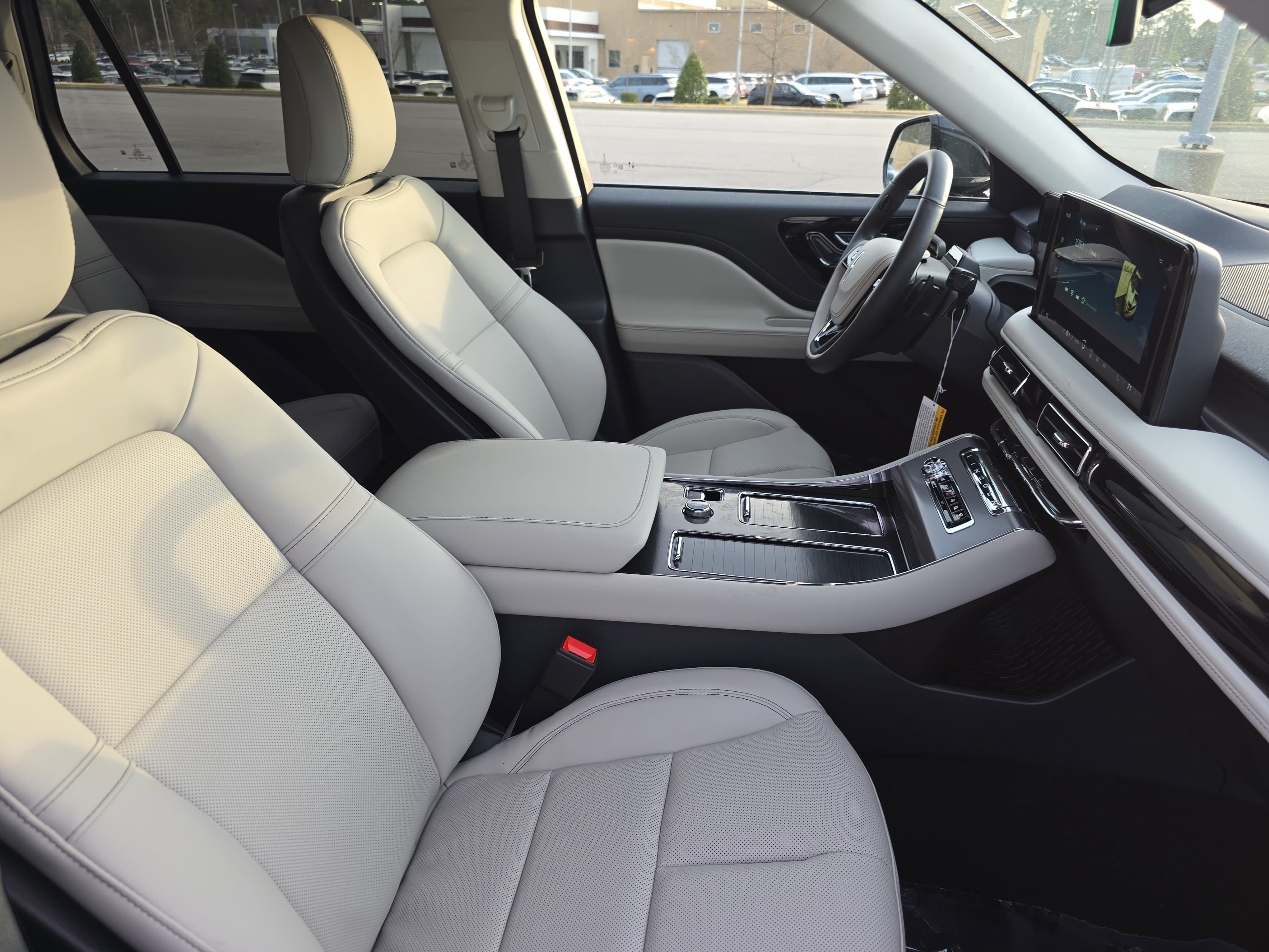 New 2026 Lincoln Aviator 2WD image 10