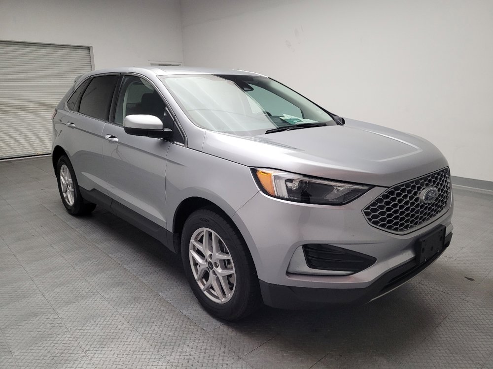Used 2023 Ford Edge SEL image 13