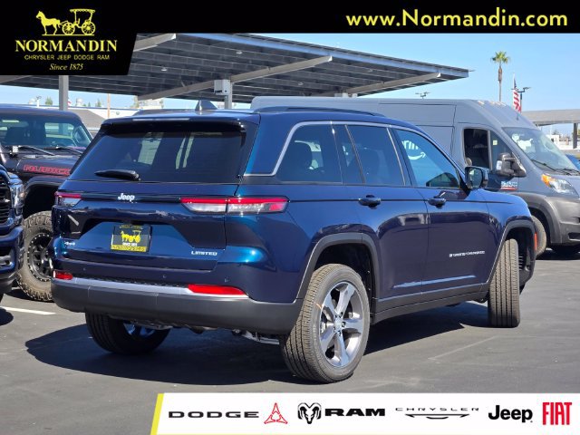 New 2026 Jeep Grand Cherokee Limited AWD/4WD image 3