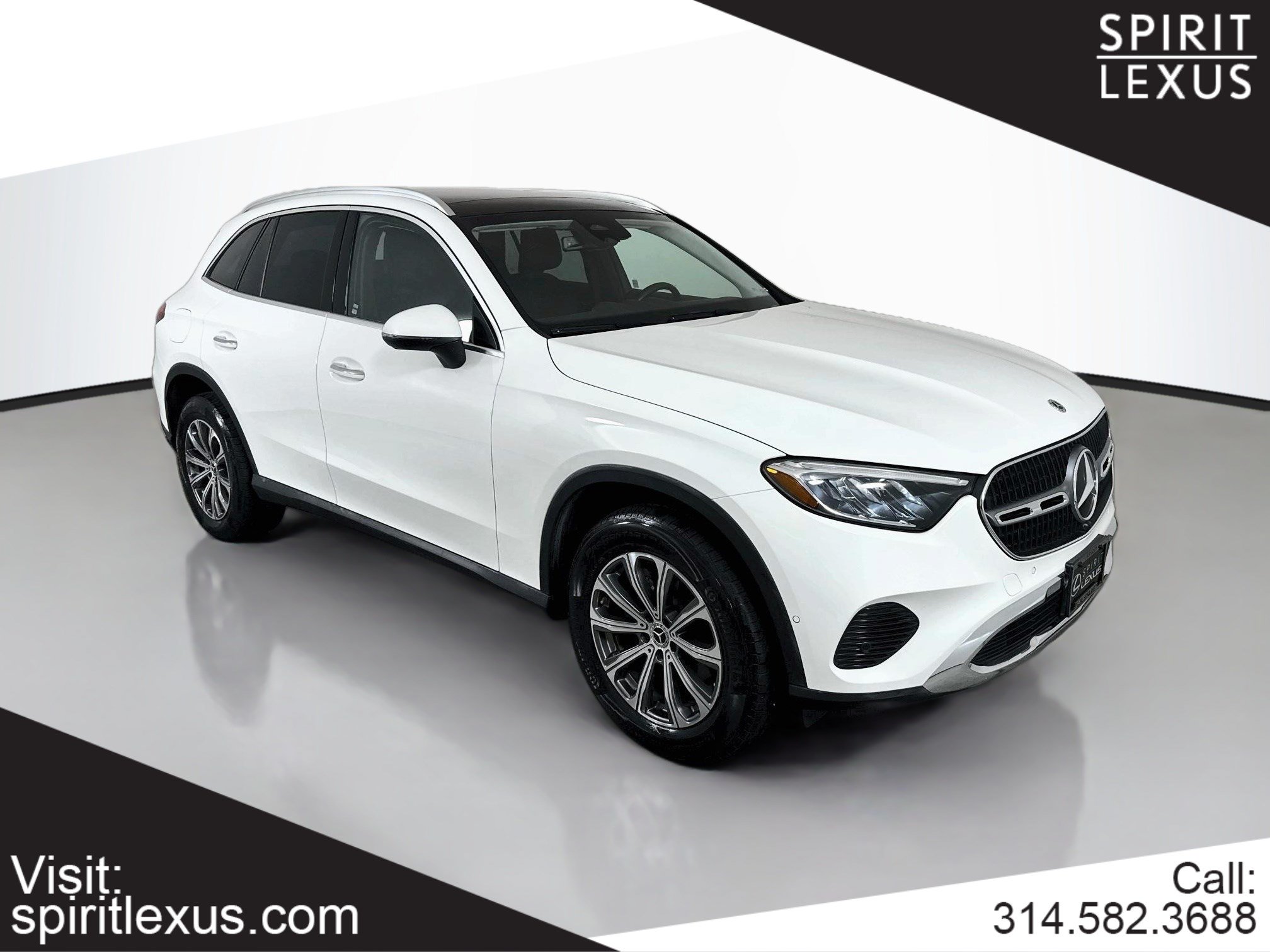 Used 2024 Mercedes-Benz GLC 300 4MATIC image 1