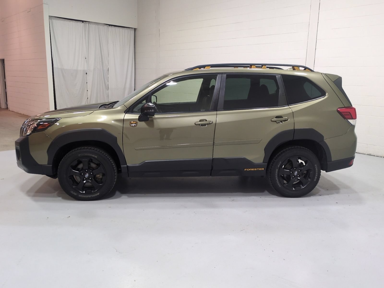 Certified 2023 Subaru Forester Wilderness AWD/4WD image 6