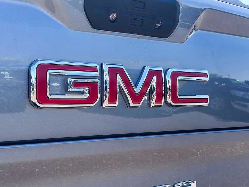 Used 2020 GMC Sierra 1500 SLT w/ SLT Premium Plus Package AWD/4WD image 9