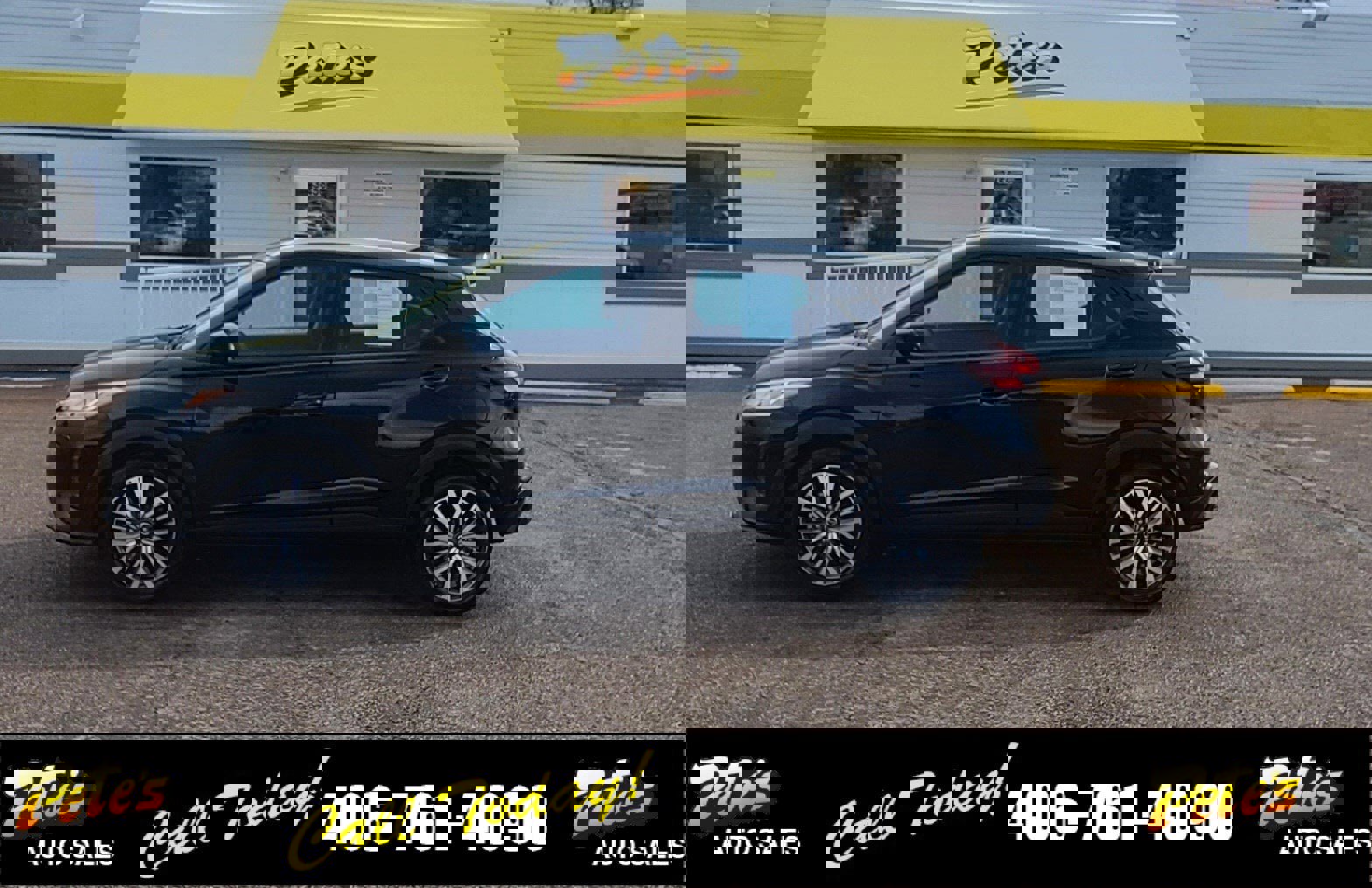 Used 2021 Nissan Kicks SV image 1