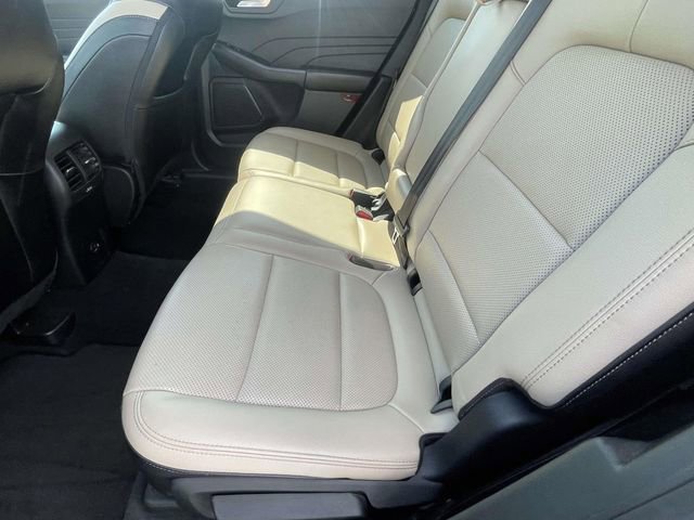 Used 2022 Ford Escape SEL image 12