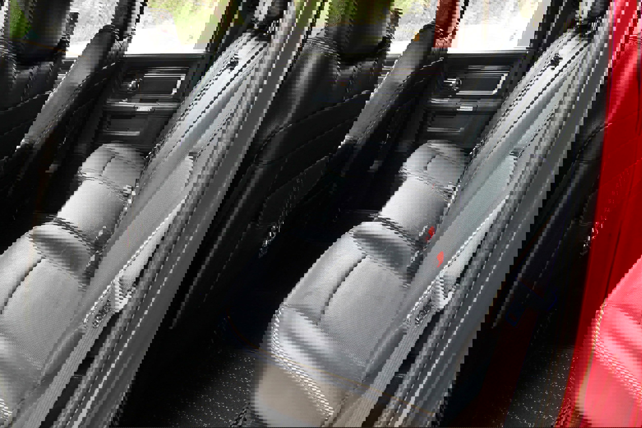 Used 2018 RAM 3500 Laramie Longhorn image 47