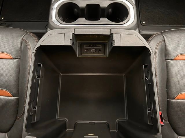 Used 2023 GMC Sierra 3500 AT4 w/ AT4 Preferred Package AWD/4WD image 24