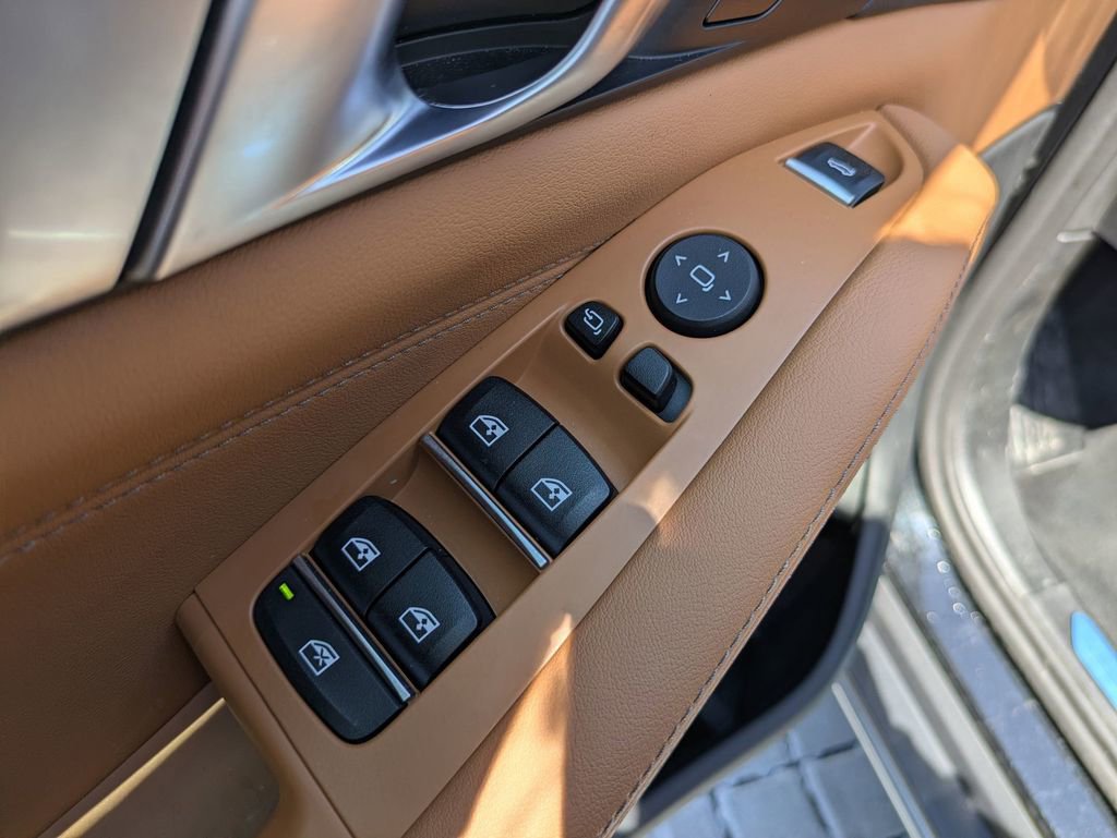 Certified 2025 BMW X5 xDrive40i w/ Climate Comfort Package AWD/4WD image 13