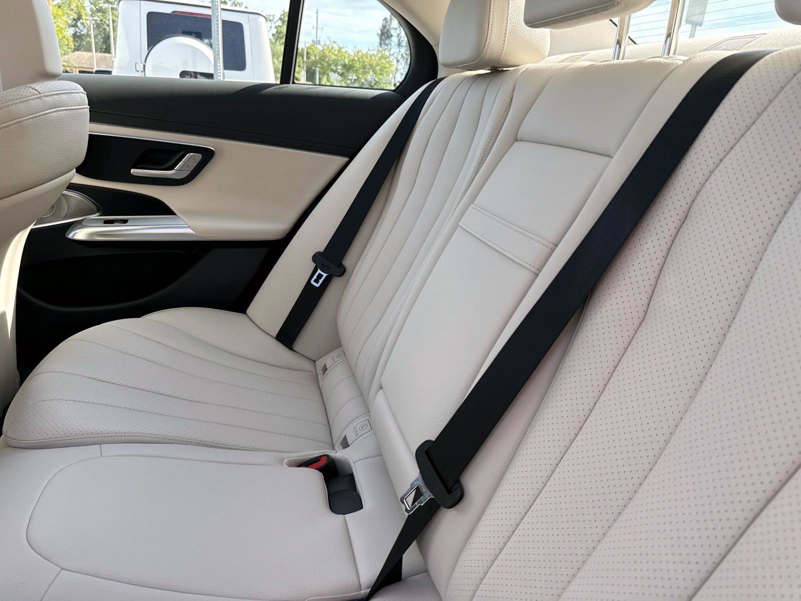 New 2026 Mercedes-Benz E 450 4MATIC Sedan image 12