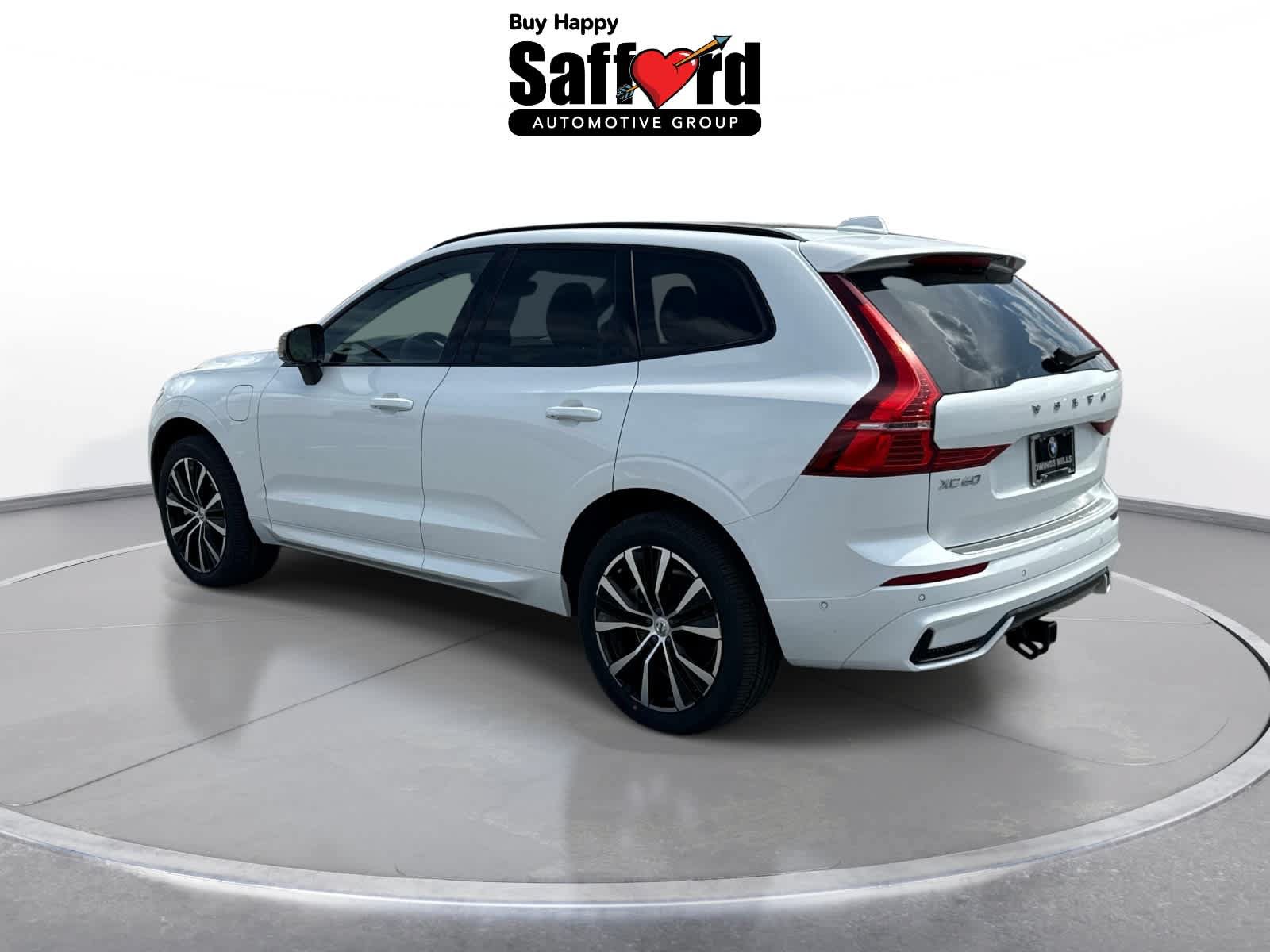 Used 2023 Volvo XC60 T8 Plus w/ Climate Package AWD/4WD image 6