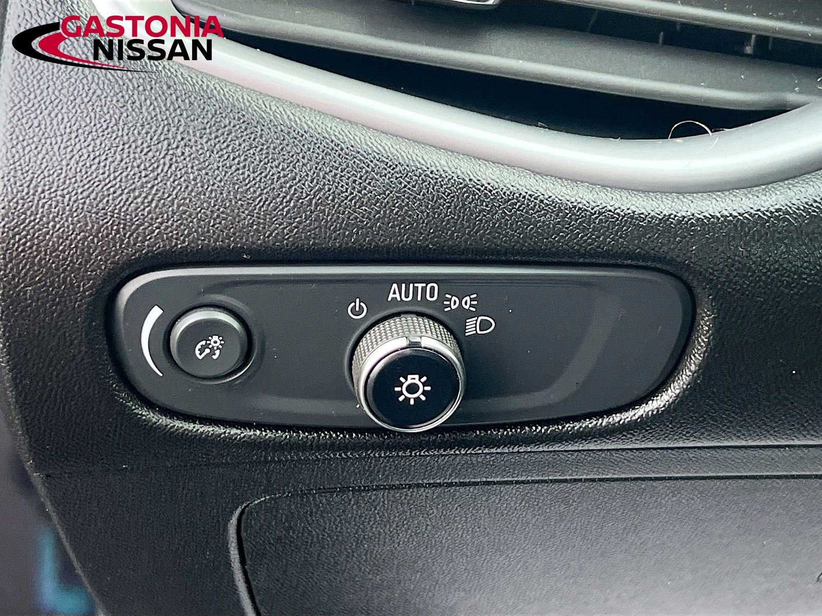 Used 2023 Chevrolet Malibu LT w/ Driver Confidence Package image 13