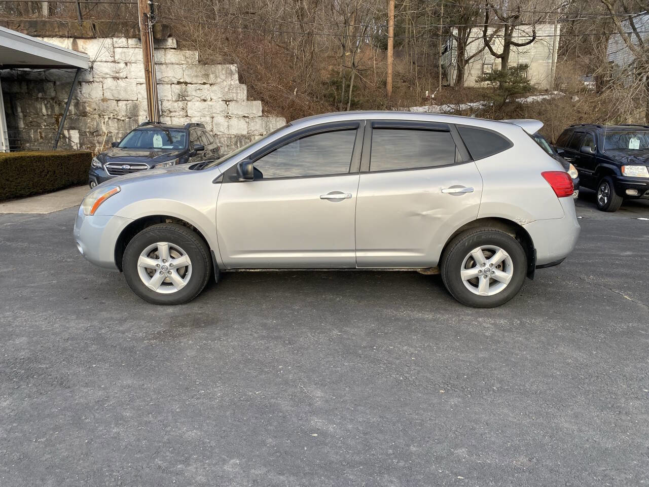 Used 2010 Nissan Rogue S w/ 360 Degree Value Pkg image 2