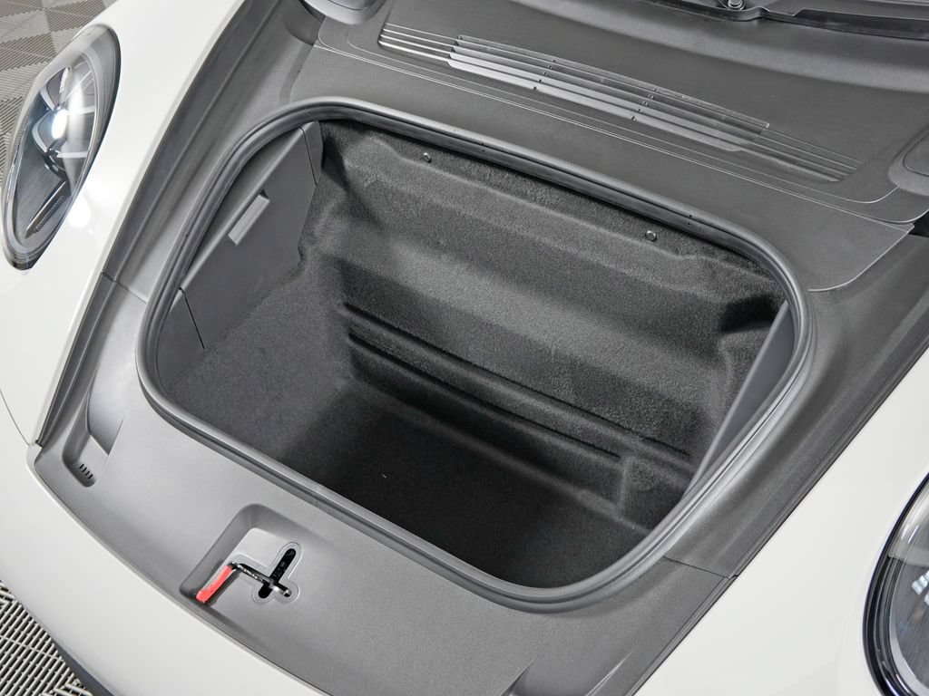 New 2026 Porsche 911 Carrera 4 GTS AWD/4WD image 40