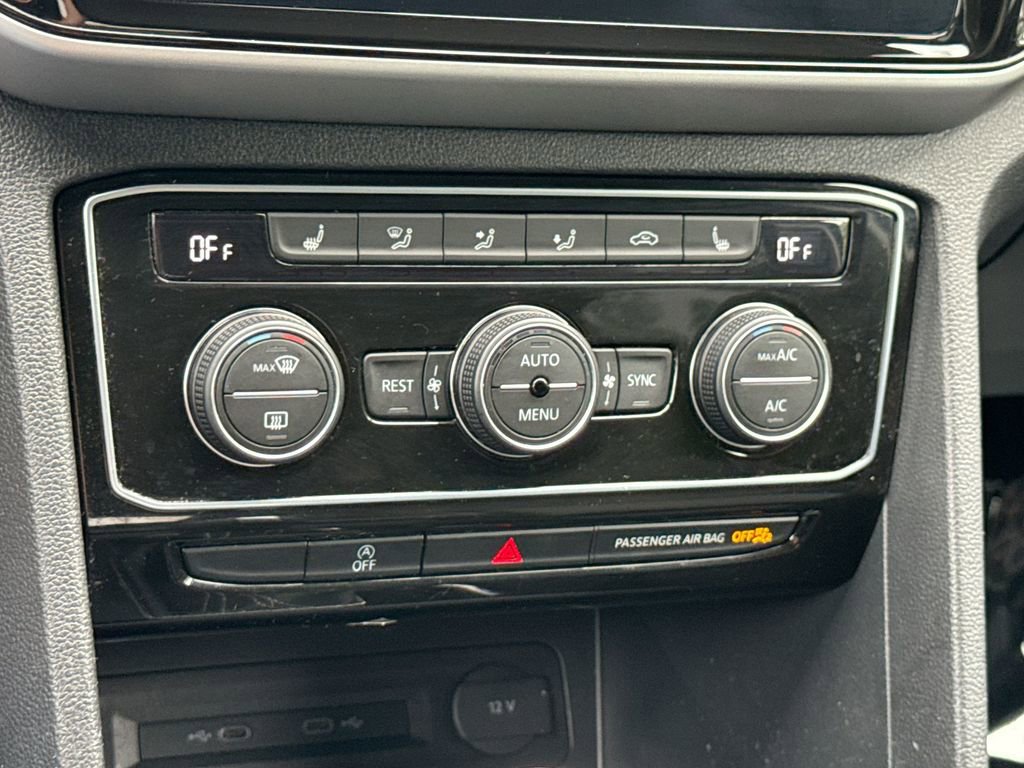 Used 2023 Volkswagen Atlas SE AWD/4WD image 16